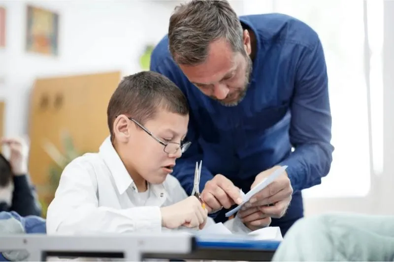 Ile naprawdę zarabia nauczyciel wspomagający w prywatnym przedszkolu?