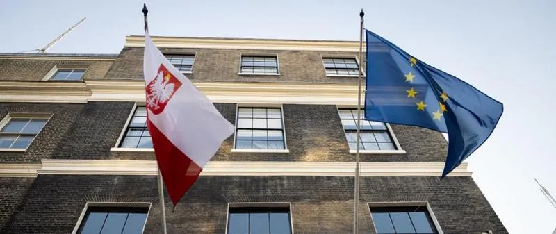 Kierowca etatowy vs freelancer