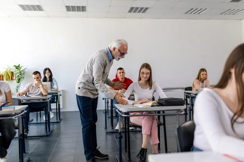 Oferty pracy 10 tys. zł